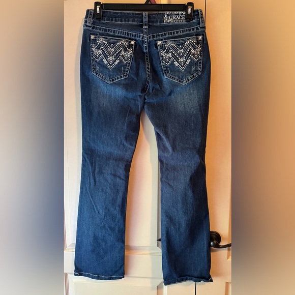GRACE IN LA WOMEN'S
JEANS - AZTEC Grace Medium Blue Flare Jeans - Picture 4 of 16